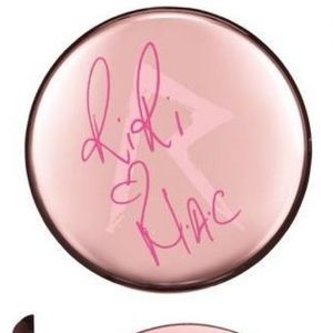 MAC RiRi Hearts MAC Powder Blush Duo